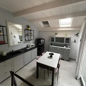  Bed & Breakfast La Dimora Di Augusto Italia